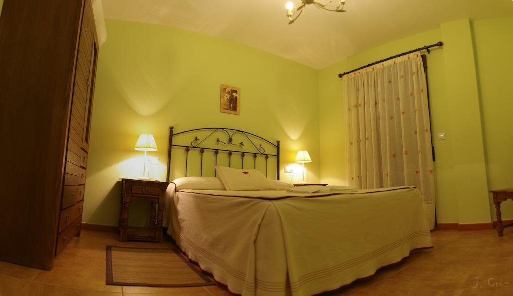 Alojamientos Rurales La Fuente Villalba de la Sierra Room photo