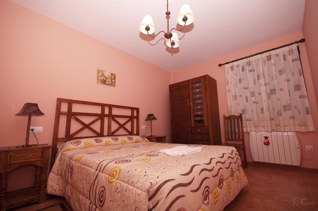 Alojamientos Rurales La Fuente Villalba de la Sierra Room photo
